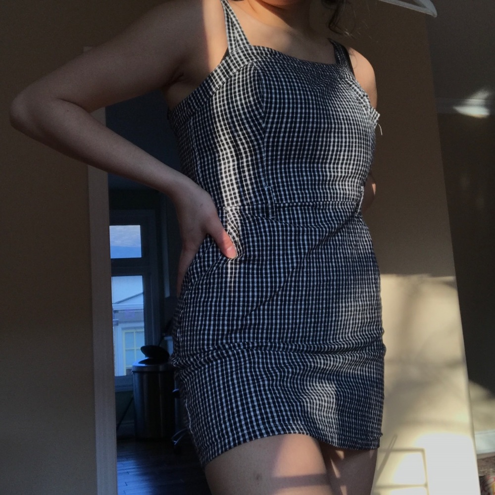 CHECKERED HOLLISTER DRESS